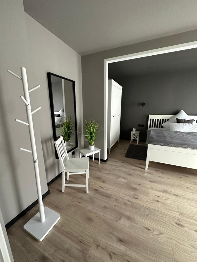 Remise-Berlin-Gruenau Your Cozy And Comfortable Home To Stay For Up To 6 People Between Mueggelsee And Berlin City Exterior photo